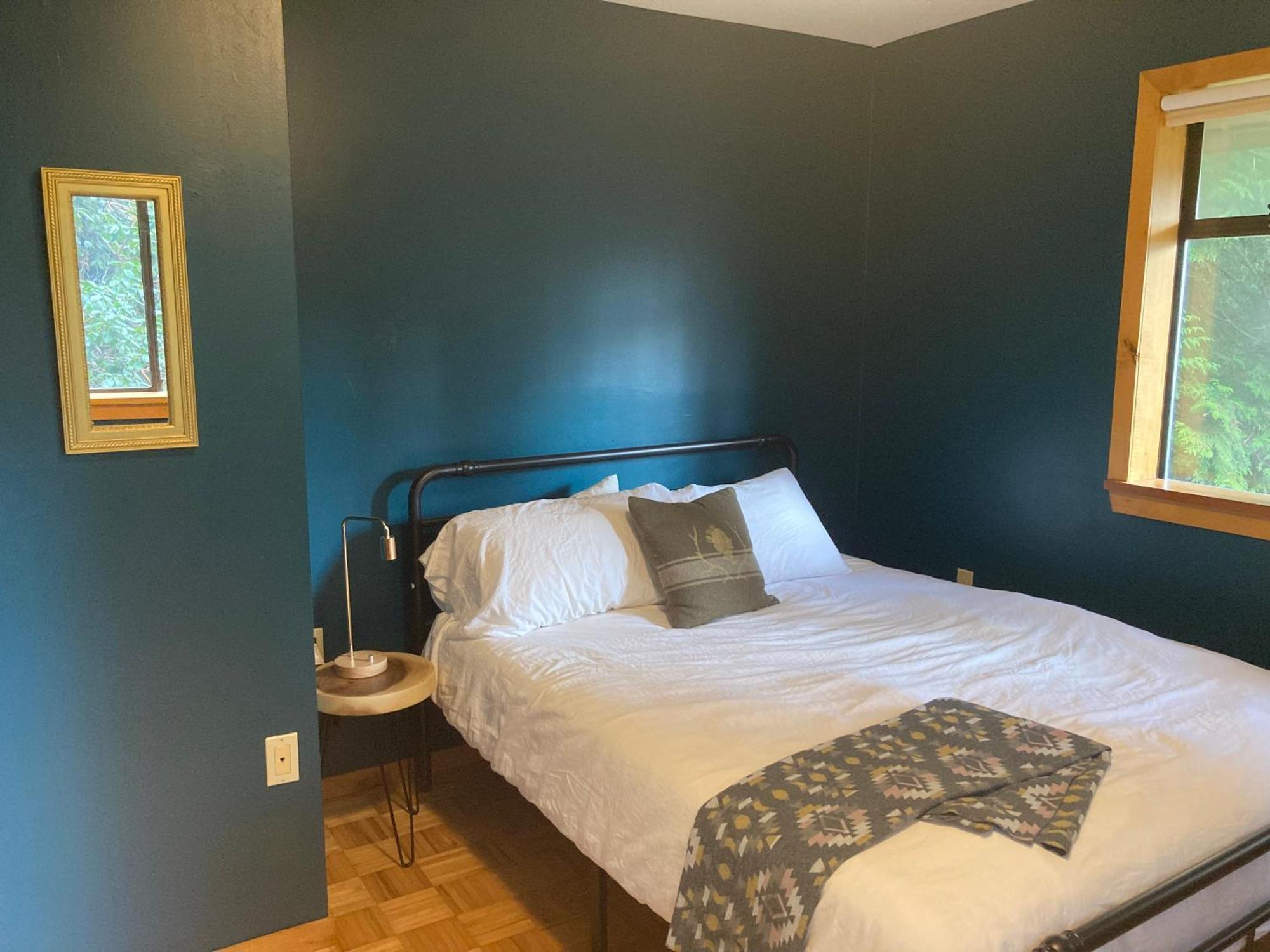 Forest Haven Hideaway Roberts Creek Bagian luar foto